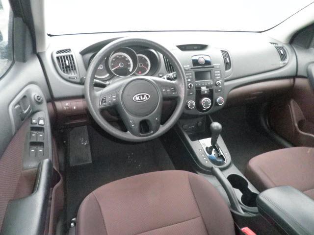 2010 Kia Forte Open-top