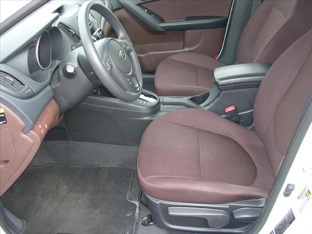 2010 Kia Forte Open-top