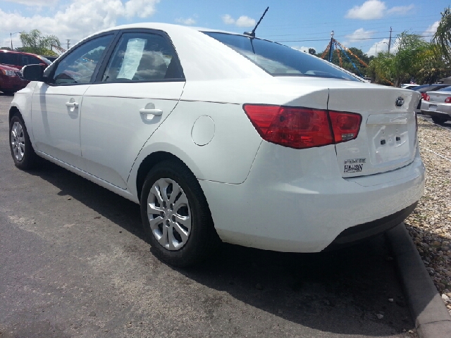 2010 Kia Forte Open-top