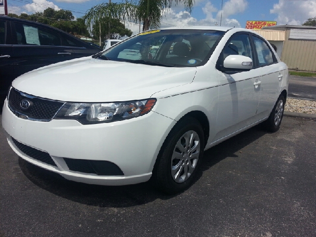 2010 Kia Forte Open-top