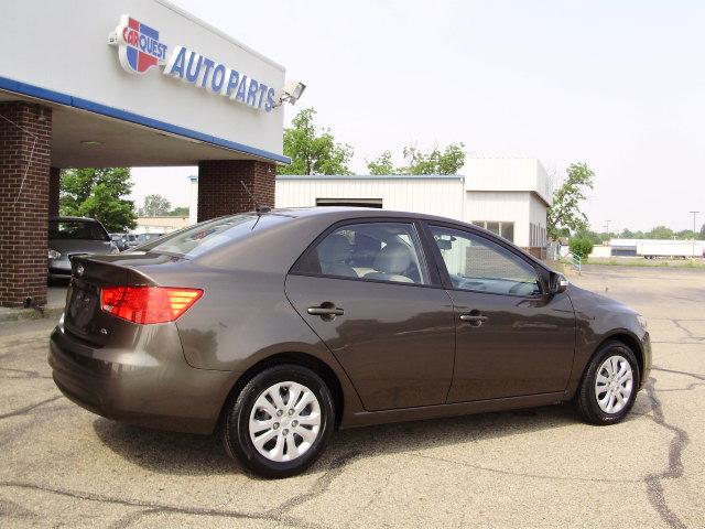 2010 Kia Forte Open-top