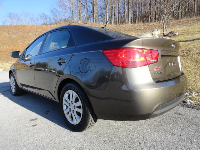 2011 Kia Forte Open-top