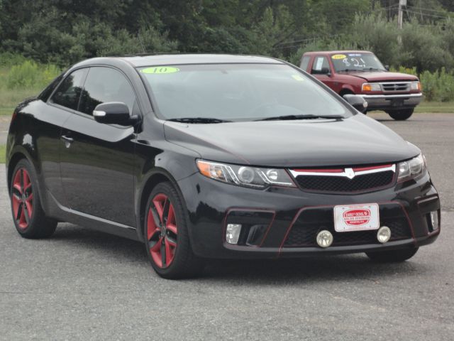 2010 Kia Forte Koup AWD, REAR DVD, Navigation, 3RD ROW, Mem/heat Seats