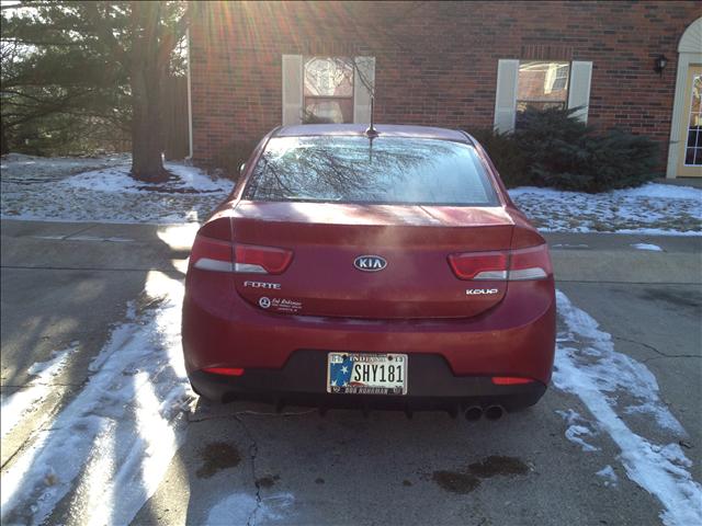 2010 Kia Forte Koup Unknown