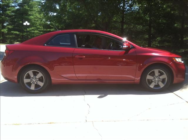 2010 Kia Forte Koup Unknown