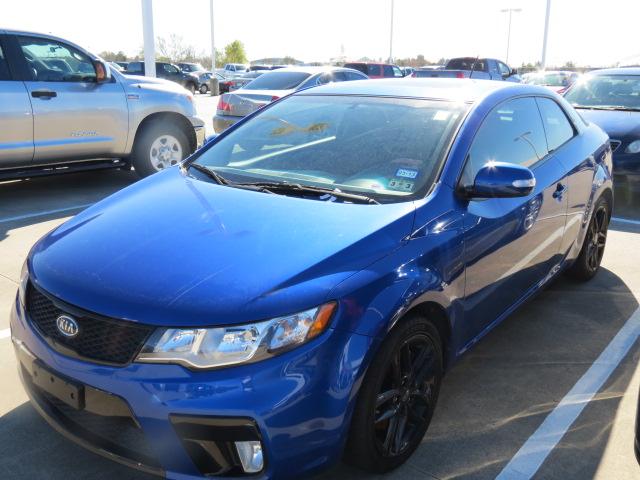 2010 Kia Forte Koup AWD, REAR DVD, Navigation, 3RD ROW, Mem/heat Seats