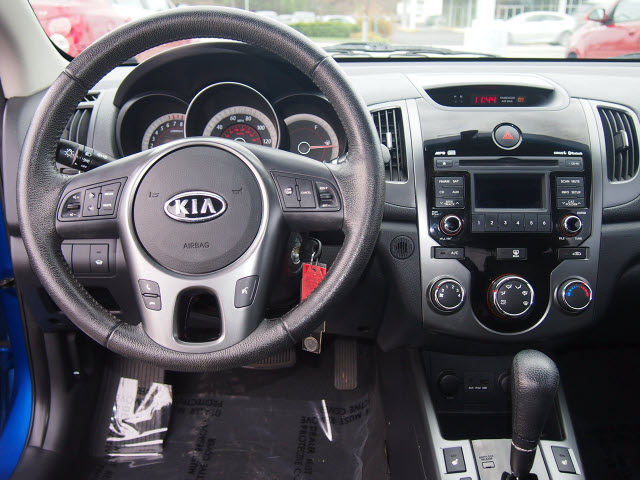 2010 Kia Forte Koup Open-top