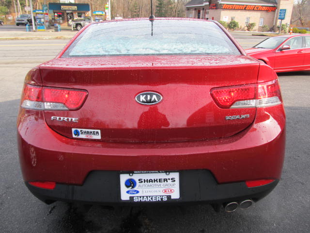 2010 Kia Forte Koup Open-top