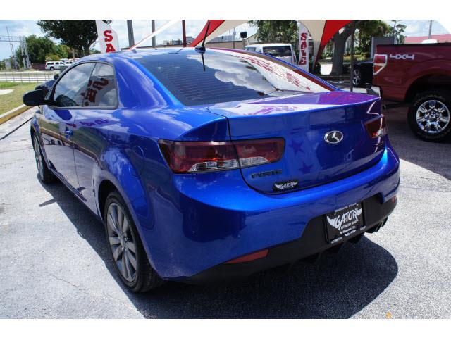 2011 Kia Forte Koup AWD, REAR DVD, Navigation, 3RD ROW, Mem/heat Seats