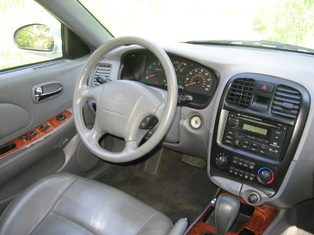 2002 Kia Optima SE