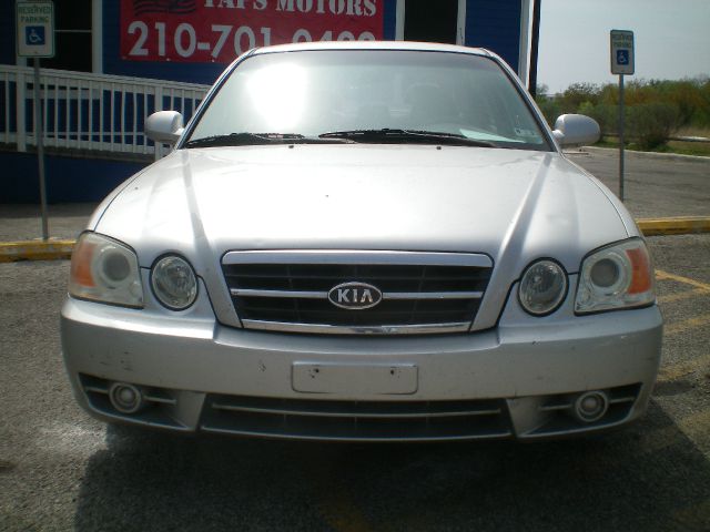 2004 Kia Optima Open-top