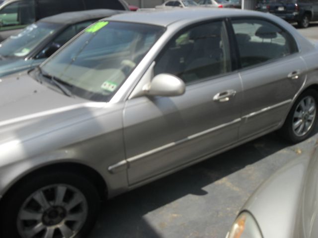 2004 Kia Optima 5dr HB