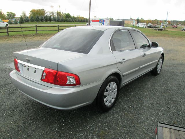 2004 Kia Optima Elk Conversion Van