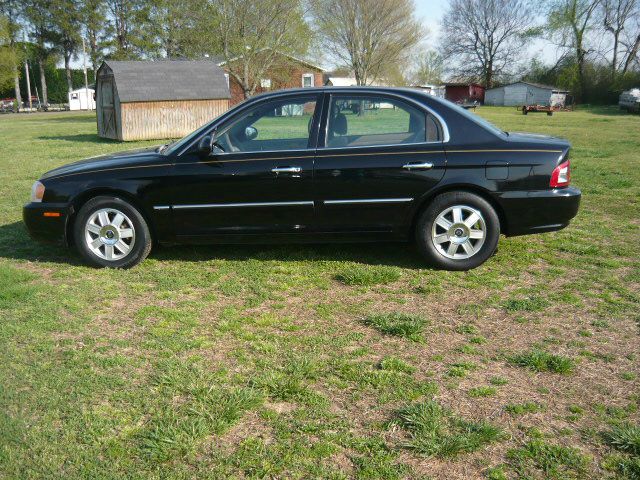 2004 Kia Optima Open-top