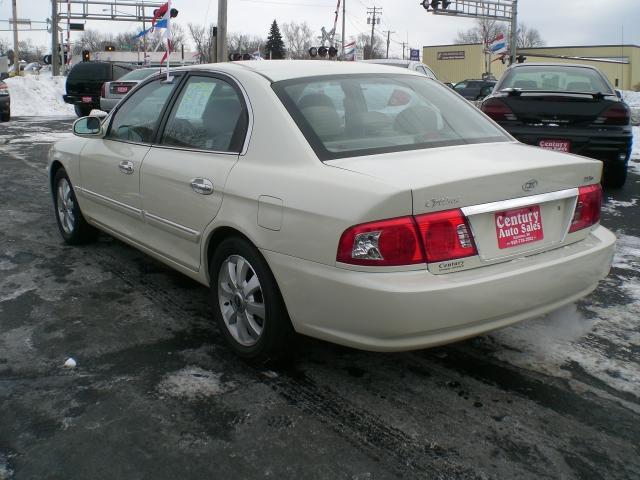 2004 Kia Optima Open-top