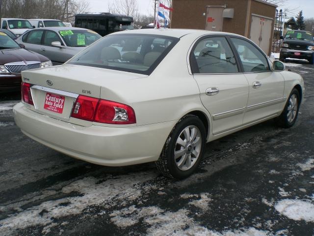 2004 Kia Optima Open-top