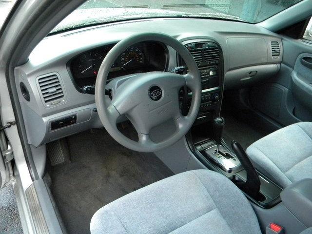 2004 Kia Optima Open-top