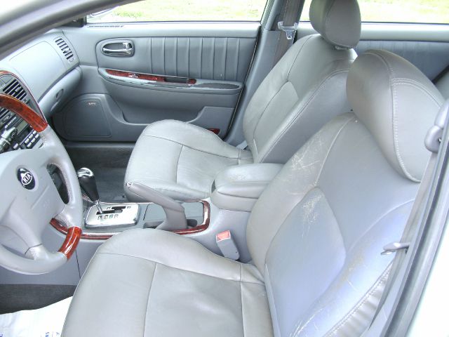 2004 Kia Optima 5dr HB Auto