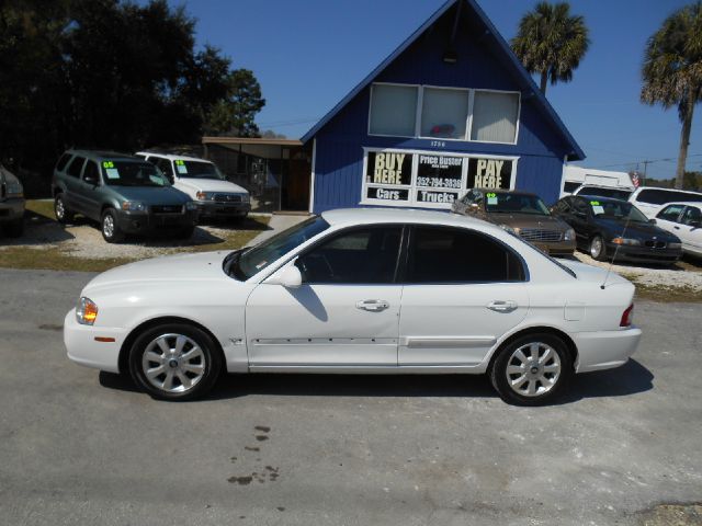 2004 Kia Optima 5dr HB