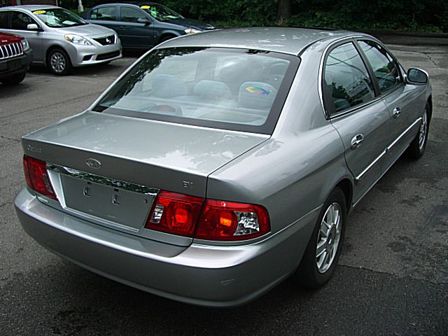 2004 Kia Optima Open-top