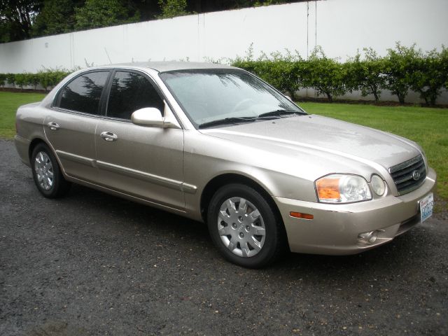 2004 Kia Optima Elk Conversion Van