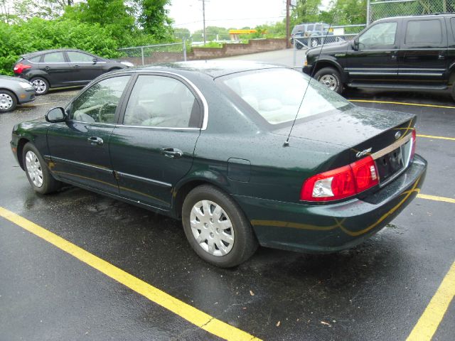 2004 Kia Optima Elk Conversion Van