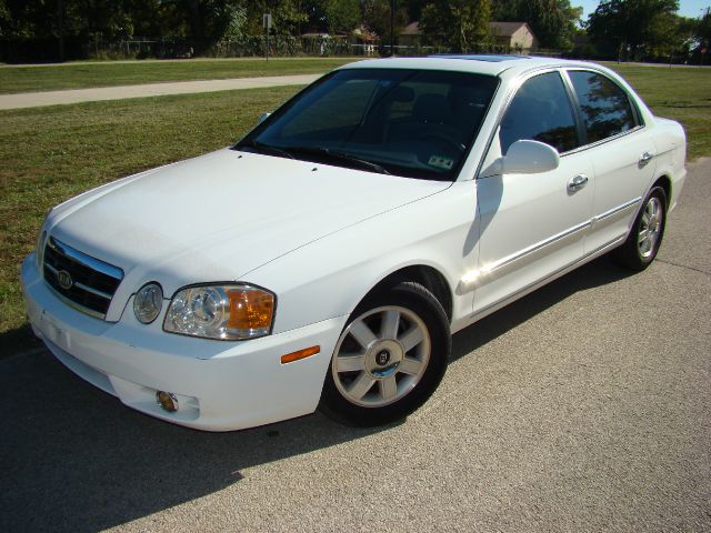 2004 Kia Optima Open-top