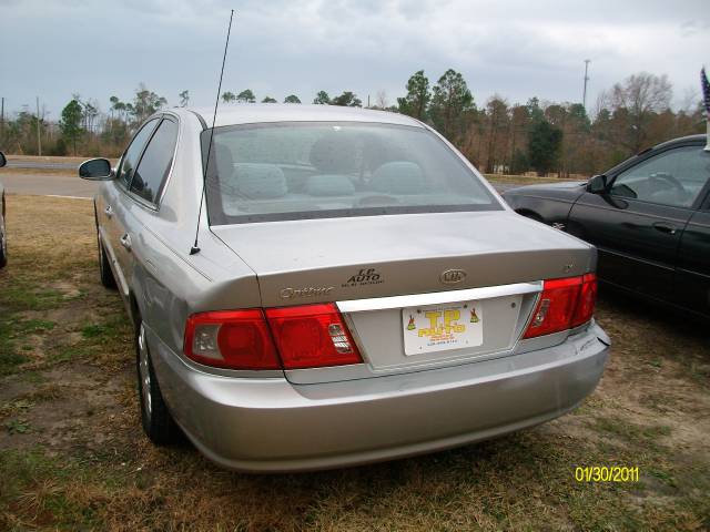 2004 Kia Optima Elk Conversion Van