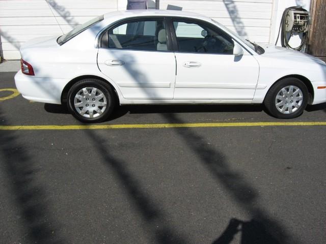 2004 Kia Optima Elk Conversion Van