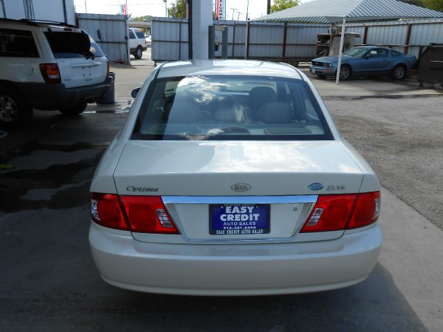 2005 Kia Optima 5dr HB Auto