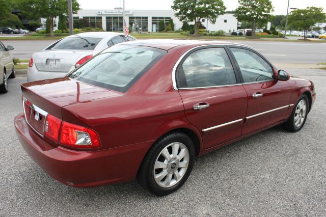 2005 Kia Optima 5dr HB Auto