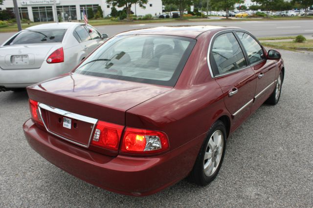 2005 Kia Optima 5dr HB Auto