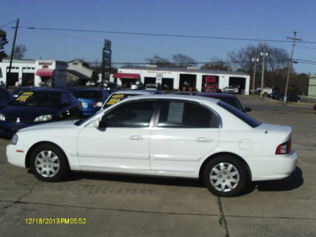 2005 Kia Optima Open-top