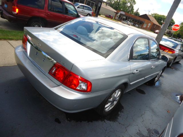 2005 Kia Optima 5dr HB