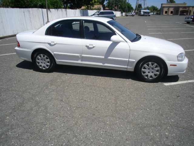 2005 Kia Optima Elk Conversion Van