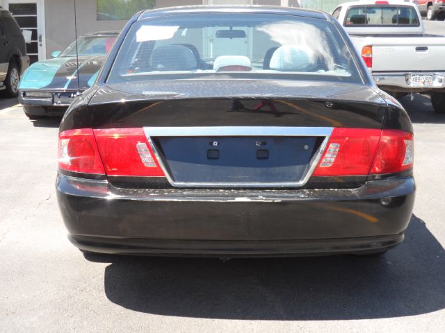 2006 Kia Optima 2lt,awd,7 PASS