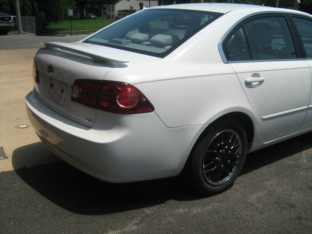 2006 Kia Optima Elk Conversion Van