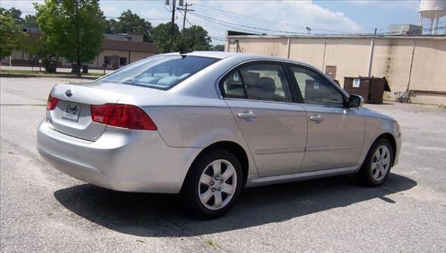 2010 Kia Optima 2DR BASE RWD