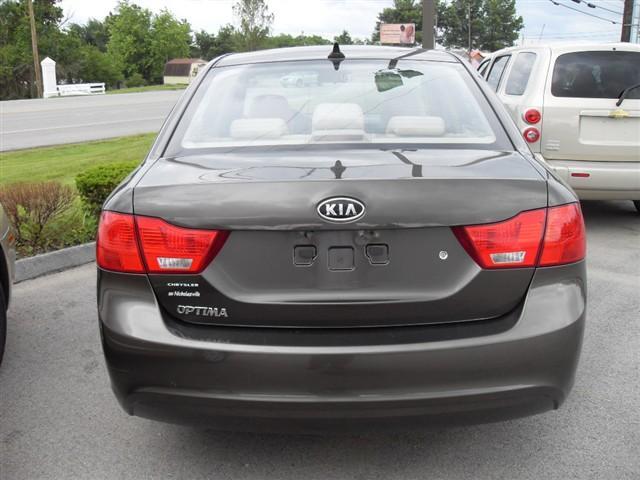 2010 Kia Optima Unknown