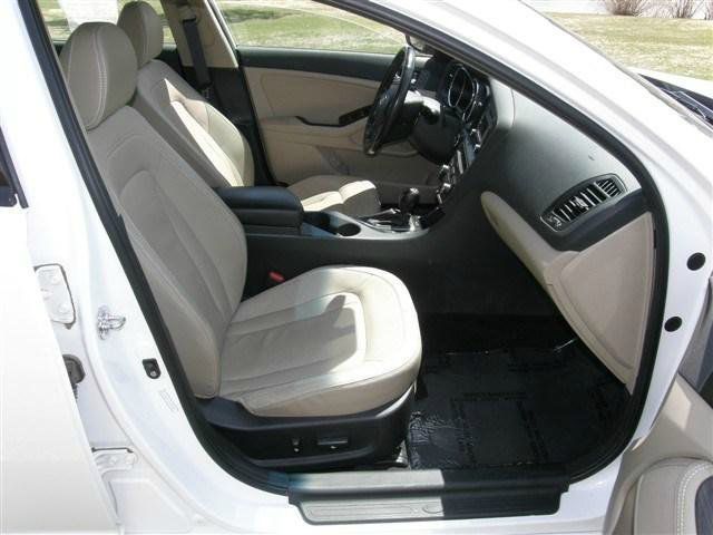 2011 Kia Optima Open-top