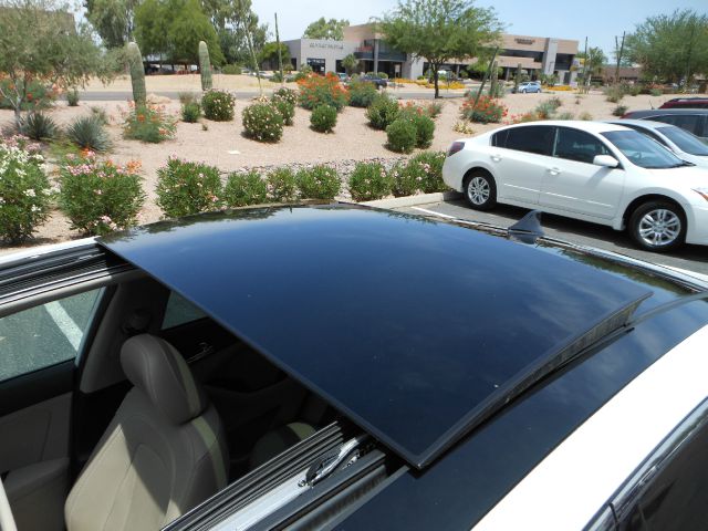 2011 Kia Optima Open-top