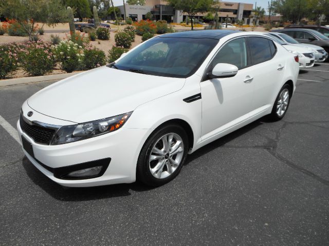 2011 Kia Optima Open-top