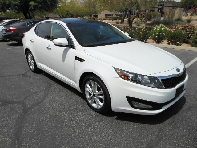 2011 Kia Optima Open-top