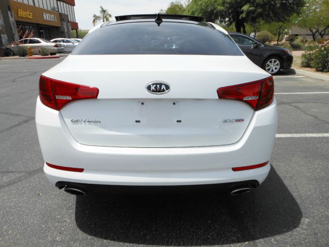 2011 Kia Optima Open-top