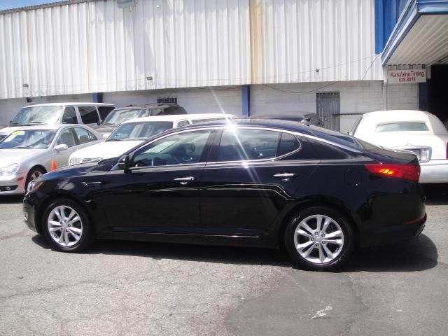 2012 Kia Optima Open-top