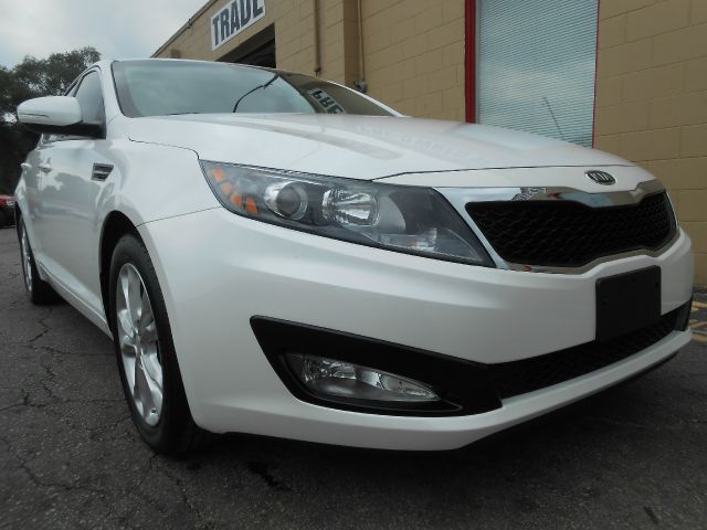 2012 Kia Optima Open-top