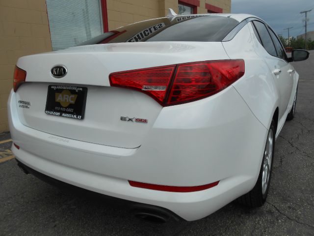 2012 Kia Optima Open-top