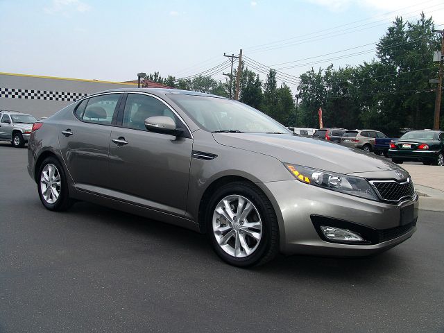 2012 Kia Optima V6 5-speed AT