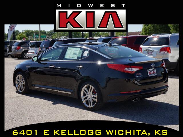 2013 Kia Optima AWD, REAR DVD, Navigation, 3RD ROW, Mem/heat Seats