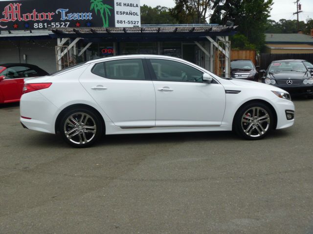 2013 Kia Optima AWD, REAR DVD, Navigation, 3RD ROW, Mem/heat Seats